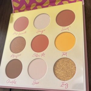 BEAUTY BAKERIE Eyeshadow Palette